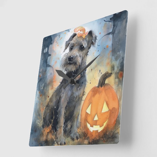 Relógio Quadrado Cachorro do Baía de Chesapeake no Halloween com Ab (Ângulo)