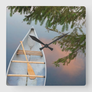 Relógio Quadrado Canoa no lago ao pôr do sol, Canadá