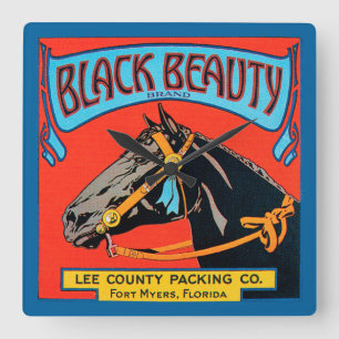 Relógio Quadrado Cavalo de Beleza Negra em Fundo Vermelho