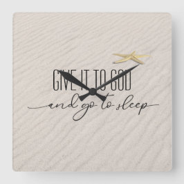 Relógio Quadrado Citação Inspirativa Na Areia De Praia