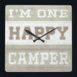 Relógio Quadrado Citação| Sou um Camper Feliz<br><div class="desc">CitaçãoEu sou um Camper Feliz.Artista: June Erica Vess. ID da imagem: 106120D.</div>