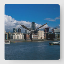 Relógio Quadrado City of London e Tower 42