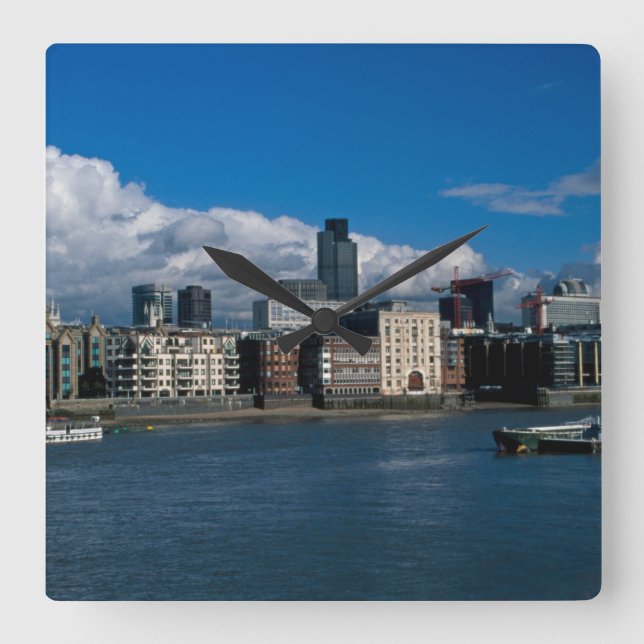 Relógio Quadrado City of London e Tower 42 (Frente)