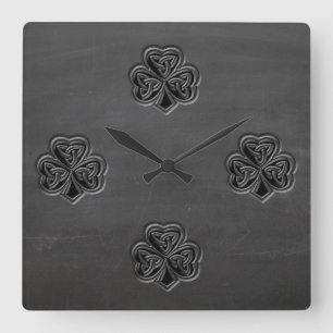 Relógio Quadrado Clássico Chalkboard - Pedra de sorte irlandesa