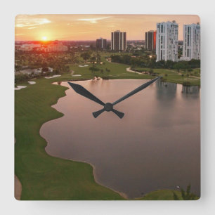 Relógio Quadrado Clube no por do sol, Aventura, Florida