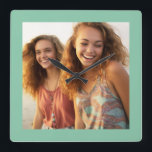 Relógio Quadrado Crie sua própria arte do Instagram<br><div class="desc">Uma forma excelente de mostrar as suas fotografias quadradas a partir da sua conta online.  Adicione uma foto quadrada para fazer uma lembrança de excelente. Se precisar ajustar o texto ou a imagem,  clique no link personalizar.</div>