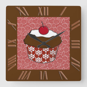 Relógio Quadrado Cupcake do chocolate no teste padrão vermelho e