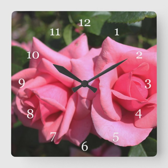 Relógio Quadrado duas flores de rosa rosa-quente perfeitas. amor (Frente)