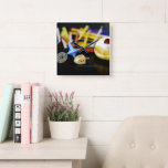 Relógio Quadrado Estrela Feliz de Hanukkah de David menorah Dreidel<br><div class="desc">Feliz Estrela de Chanucá de David menorah Dreidel SlipperyVelas de Celebração de Joe Hebraico Judeu Chanukah dá decorações religiosa Judaísmo</div>