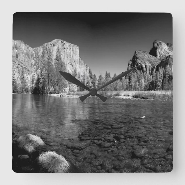 Relógio Quadrado EUA, Califórnia. Vista do Vale do Yosemite (Frente)