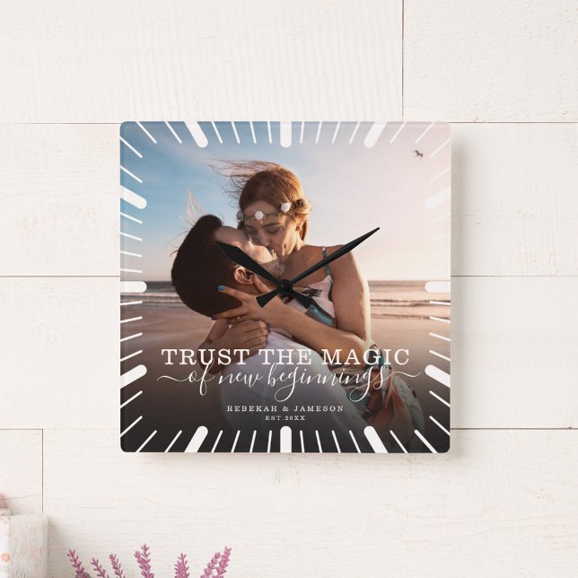 Relógio Quadrado Foto mágica de Convivência de Casamento de Chic Mo (Criador carregado)