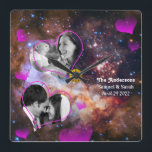 Relógio Quadrado Galaxy Stars Aniversário, Colagem de Fotos de Casa<br><div class="desc">Relógio de Muro: Casamento Personalizado, Aniversário, Dias de os namorados Foto Relógio com estrelas do Desenho Galáxico. Personalize com suas próprias fotos favoritas e crie uma bela colagem para capturar momentos especiais de sua vida. Mude qualquer texto para o seu, incluindo o poema. Fundo da galáxia do telescópio Hubble -...</div>