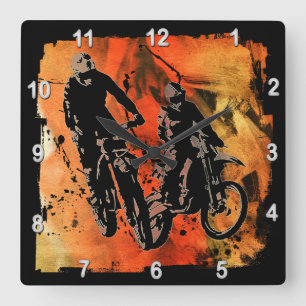 Relógio Quadrado Grunge vermelho e alaranjado do duo de Dirtbiker