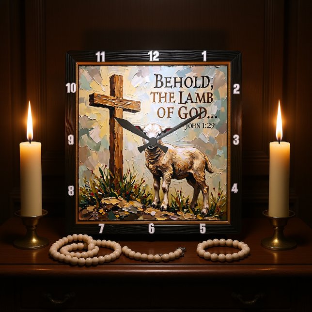 Relógio Quadrado Hope's Hour: Sacred Cross & Lamb (Criador carregado)