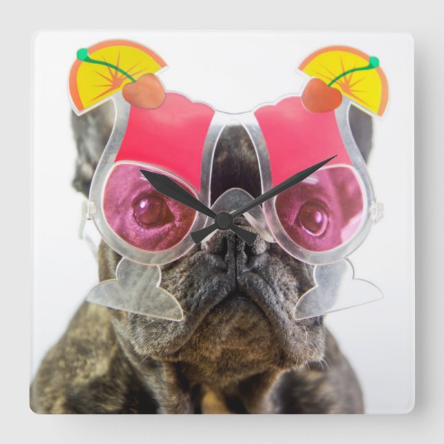 Relógio Quadrado Imagens Getty | Cachorro com coquetéis (Frente)