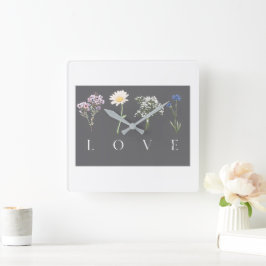 Relógio Quadrado LOVE Floral – Impressão Botânica Romântica