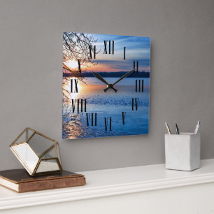 Relógio Quadrado Marcadores de Horas e Minutos Romanos no Ouro