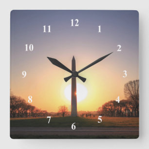 Relógio Quadrado Monumento a Washington no Sunset