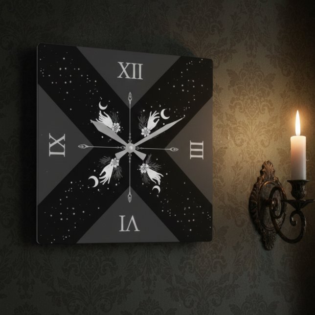 Relógio Quadrado Moody Black Silver Witchy Goth Home Décor (Introduce an element of mystery and gothic elegance with a stunning witchy clock)