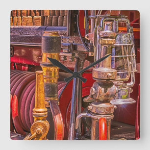 Relógio Quadrado No Firetruck velho