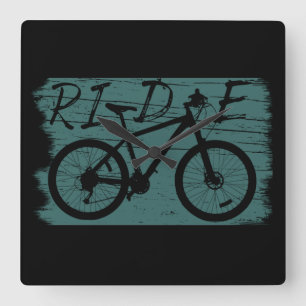 Relógio Quadrado orquestra fora da estrada