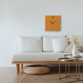 Relógio Quadrado Padrão Geométrico Negrito Pista Verde Laranja Muro