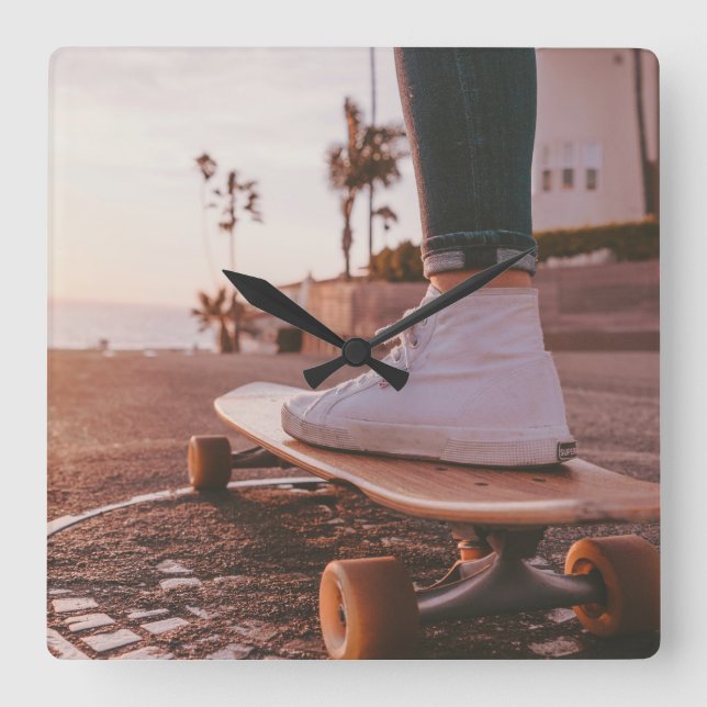 Relógio Quadrado patinagem na praia (Frente)
