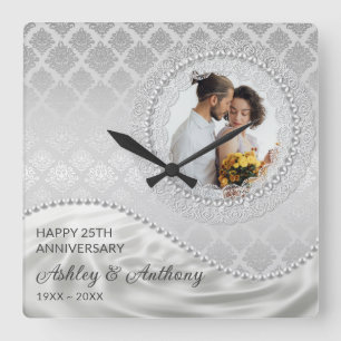 Relógio Quadrado Pérolas e Cetim 