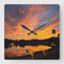 Relógio Quadrado Personalizar a silhueta de grua Sandhill ao pôr do