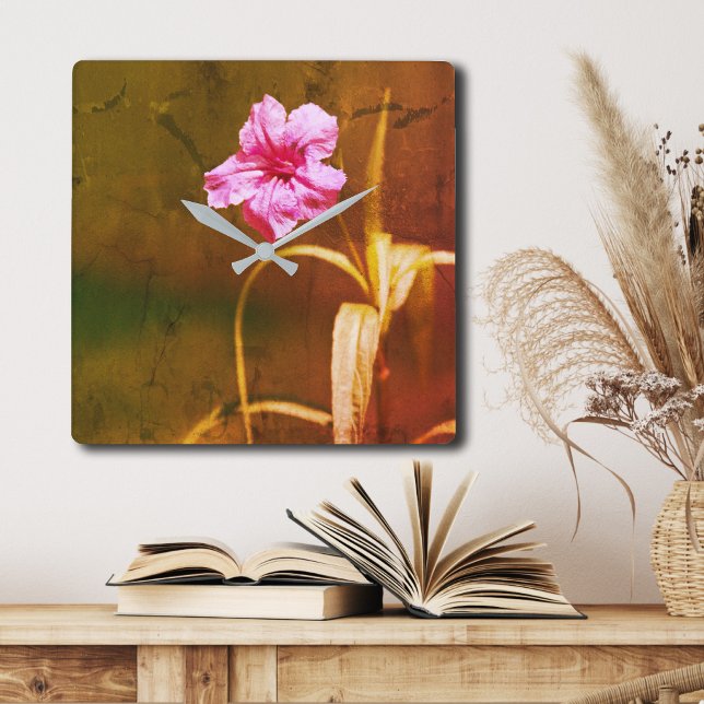 Relógio Quadrado Petunia Floral Rustic (Petunia Floral Rustic Square Wall Clock. Mexican Petunia, Photography, Botanical, Home Decor.
)