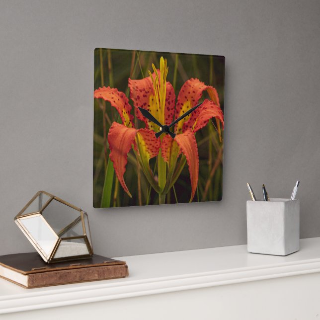 Relógio Quadrado "Pine Lily"  (Escritório)