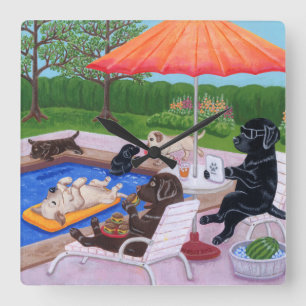 Relógio Quadrado Pintura de Labradors 2 da festa na piscina