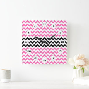 Relógio Quadrado Quente rosa e Black Chevron por Shirley Taylor