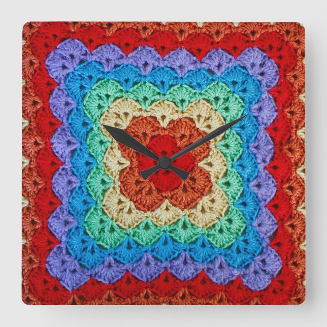 Relógio Quadrado Rainbow Crochet Granny Square (Frente)