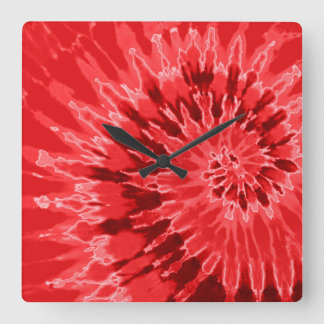 Relógio Quadrado Red on Red Spiral Tie Dye
