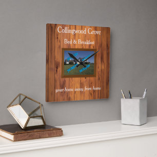 Relógio Quadrado Rustic Bed and Brefast 🌿 Country Inn