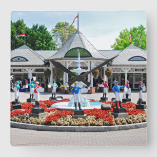 Relógio Quadrado Saratoga histórico 150 na primeira jornada