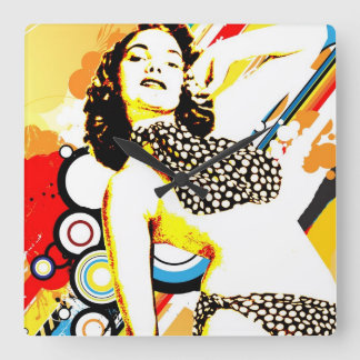 Relógio Quadrado Sedução Nostálgica - Polka Dottie
