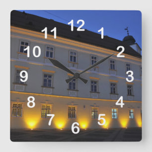 Relógio Quadrado Sibiu na noite