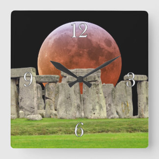 Relógio Quadrado Stonehenge Stones Permanentes e Lua Sanguínea 2