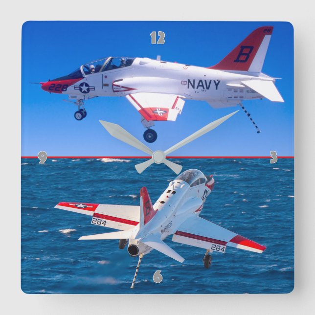 RELÓGIO QUADRADO T-45 GOSHAWK (Frente)
