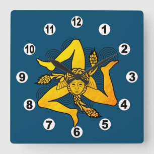 Relógio Quadrado Triskelion Dourado & símbolo de espiral tripla / S