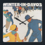 Relógio Quadrado Viagens vintage, Art Deco, Suiça de Winter Davos<br><div class="desc">Anúncio de ilustração de safra,  etiqueta europeia de poster de viagens ou bagagem de Davos,  Suiça com design esportivo de amor e romance com patinação de gelo casal. Inverno em Davos.</div>