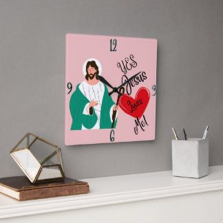 Relógio Quadrado "Yes, Jesus Loves Me" Pink Square Clock