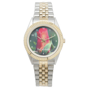 Relógio Realces Amarelos da Flor Rosebud Vermelha Personal