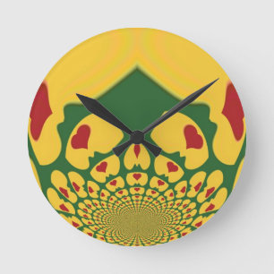 Relógio Redondo Amor em Cores Rasta: Corações Reggae