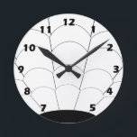 Relógio Redondo Art Deco Shell Design Preto e Branco<br><div class="desc">Design de deco de relógio de parede que você pode personalizar com qualquer texto de sua escolha. Se precisar de ajuda para personalizar,  entre em contato conosco através do link desta página. Relógio de deco de arte.</div>