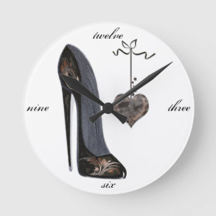 Relógio Redondo Arte preta dos calçados e do coração do estilete