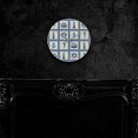 Relógio Redondo Azulejos náuticos | Roda do navio de ancoragem de<br><div class="desc">Abstrato náutica azul-ardósia e azul-marinho sob as formas do mar e pictografias com uma série de símbolos do oceano e ilustrações da criatura do mar. Esta aquarela e gradiente médio misto adiciona o pop perfeito de cor e estilo pessoal. #abstractart Para outras cores ou produtos correspondentes, visite justFharryn @ Zazzle.com...</div>