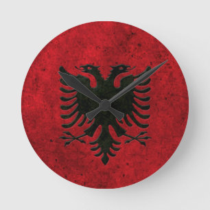 Relógio Redondo Bandeira albanesa efeito de aço envelhecido